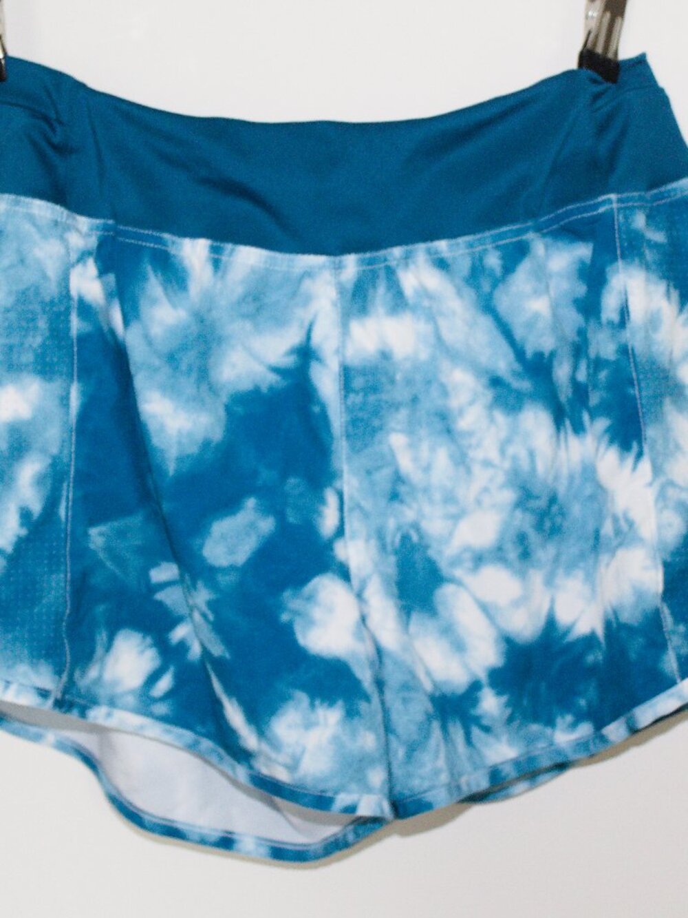 Champion Size M Blue tie dye color short with zipper pocket